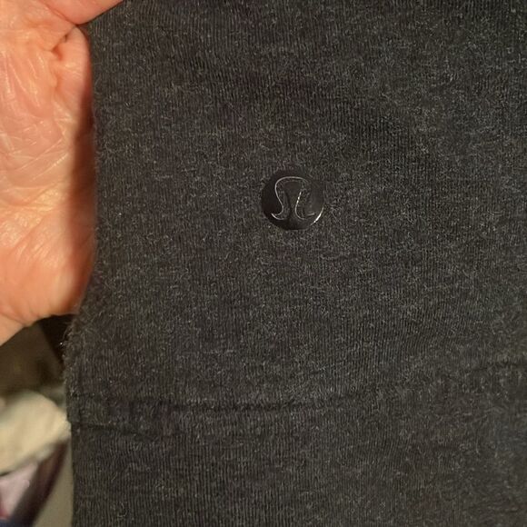 Lululemon Cut Above Graphic Hoodie Expression Sz 6 Black 658 - Picture 2 of 8